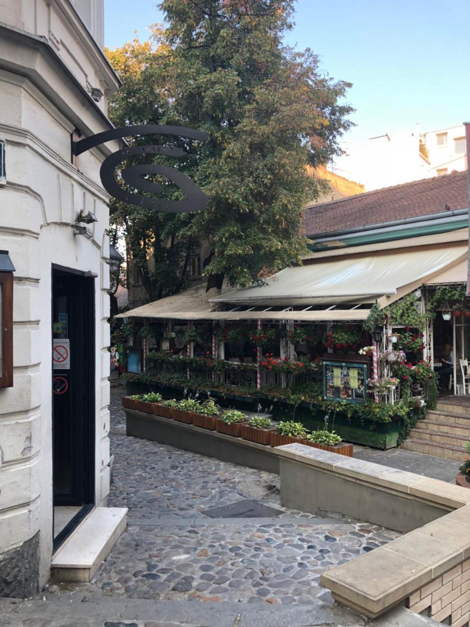 Skadarlija Free Parking